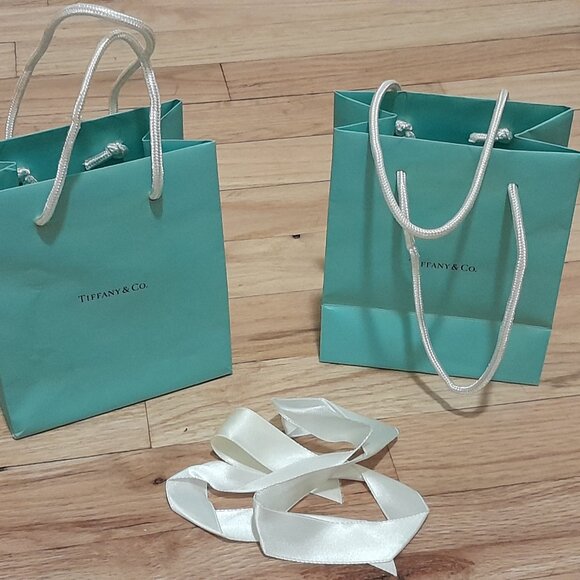 Tiffany & Co. Gift Boxes and Bags - Picture 2 of 6